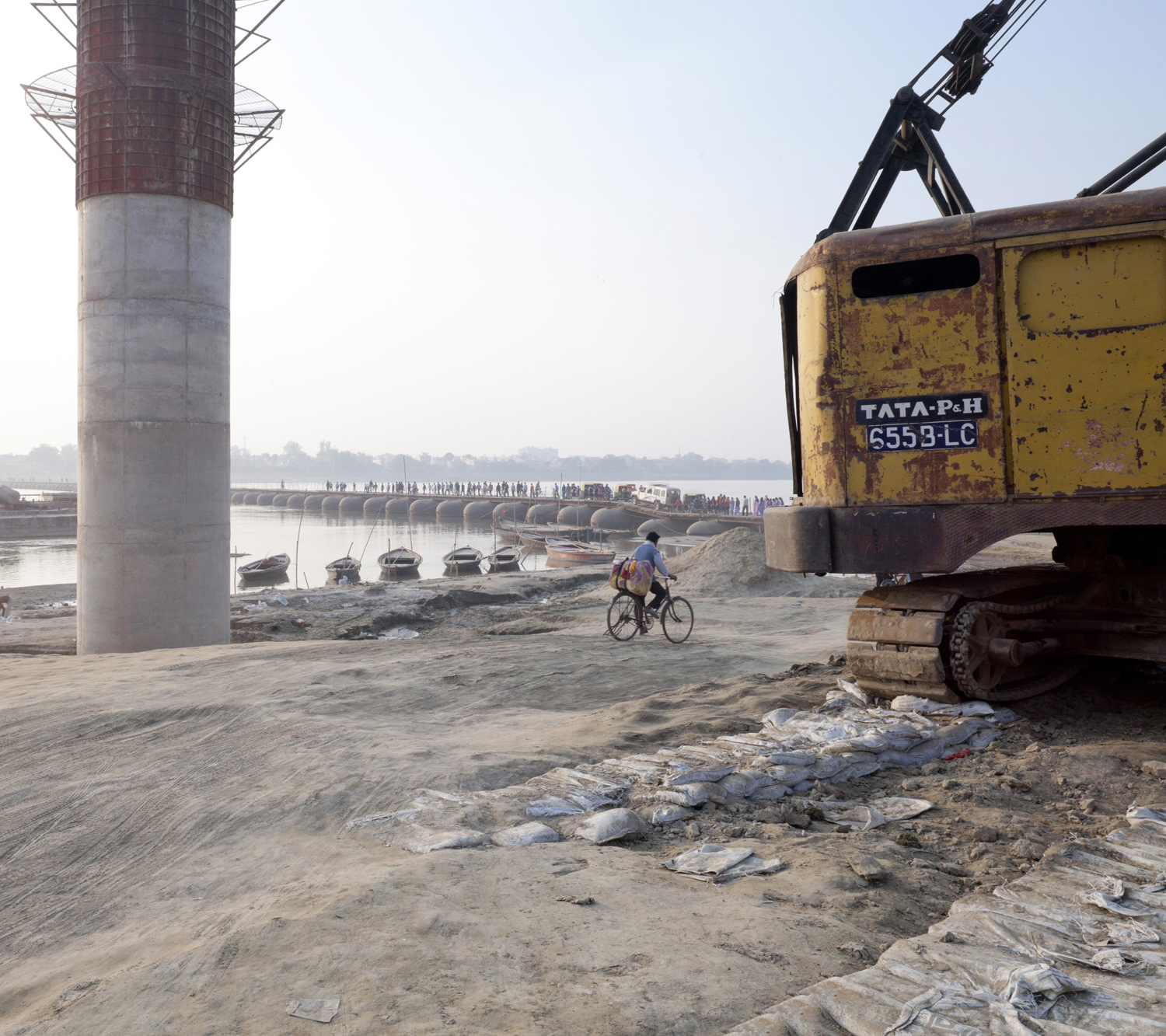 varanasi-bridge-ganges-river-india-mark-hadden-photography