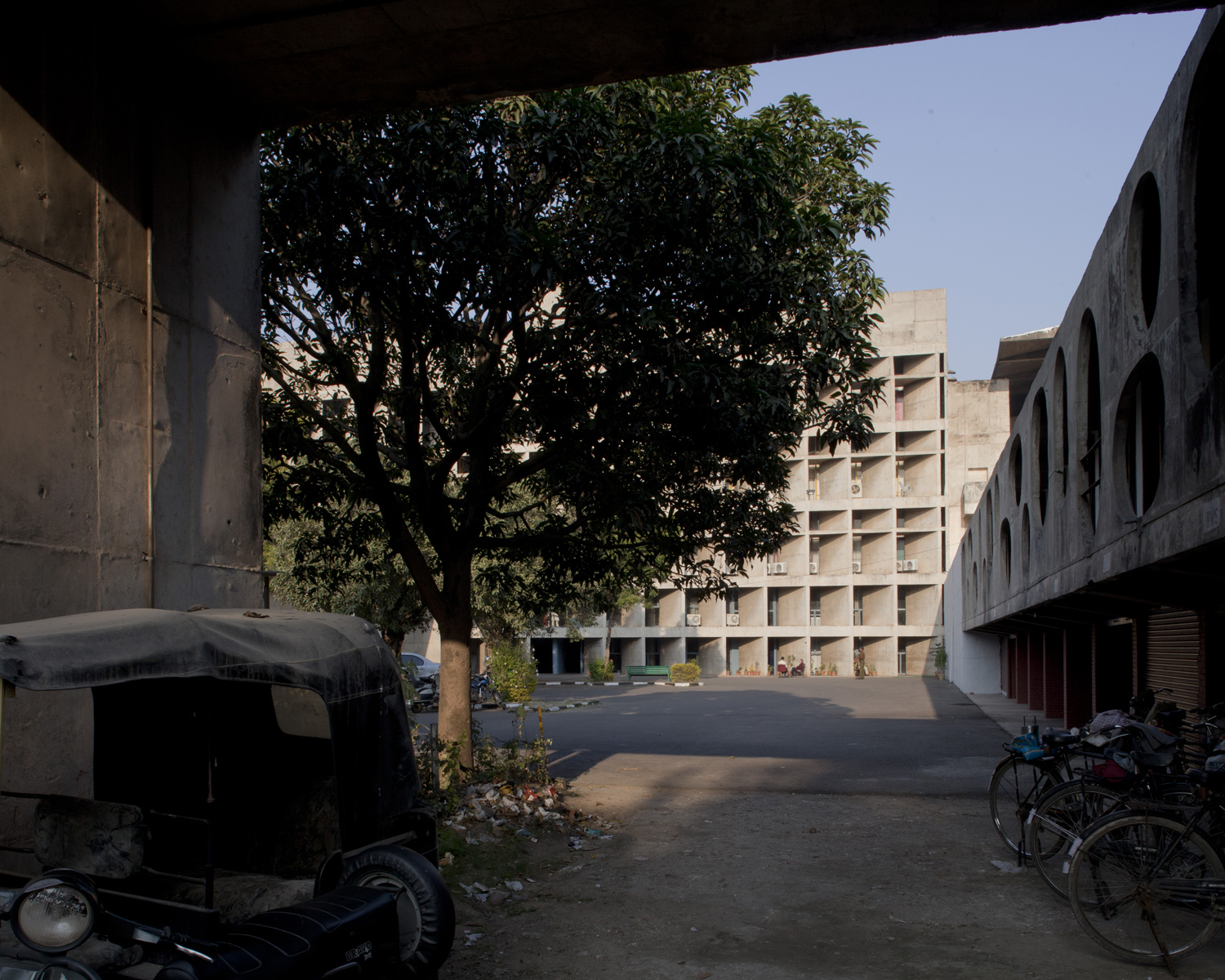 Fallen Idols, Chandigarh, architecture photograph by Mark Hadden, photo 5