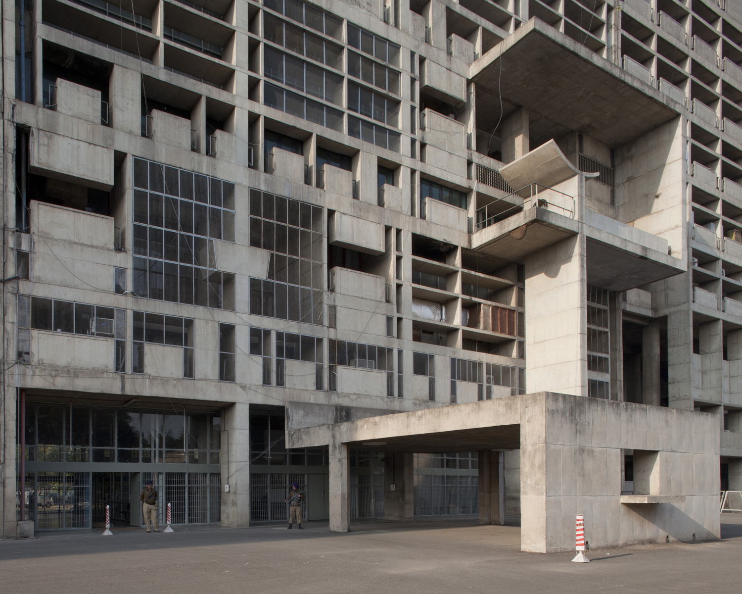 Fallen Idols, Chandigarh, architecture photograph by Mark Hadden, photo 16