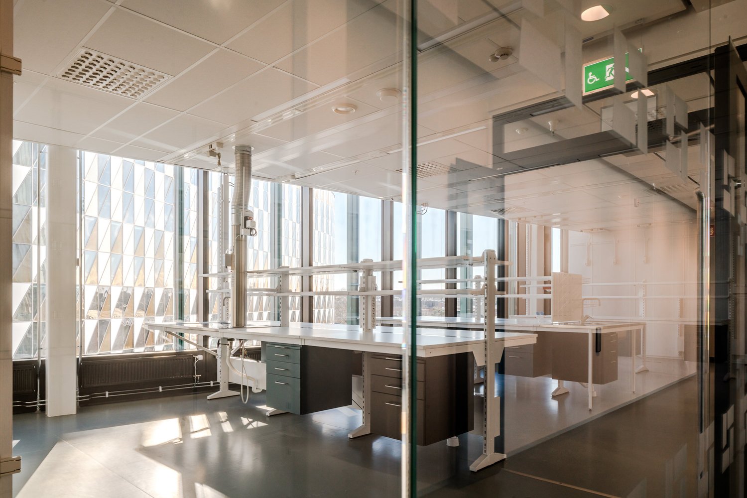 Biomedicum, Stockholm, architecture photograph by Mark Hadden, photo 17